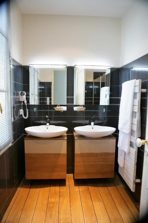 Villa Heloise Hotel Puisseguin Oda fotoğraf